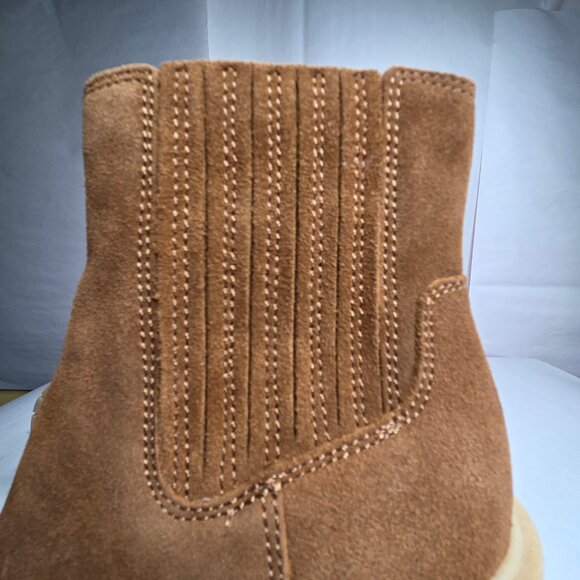 NWT Dolce Vita Women's Caster H2O Camel Suede Booties - Picture 6 of 6